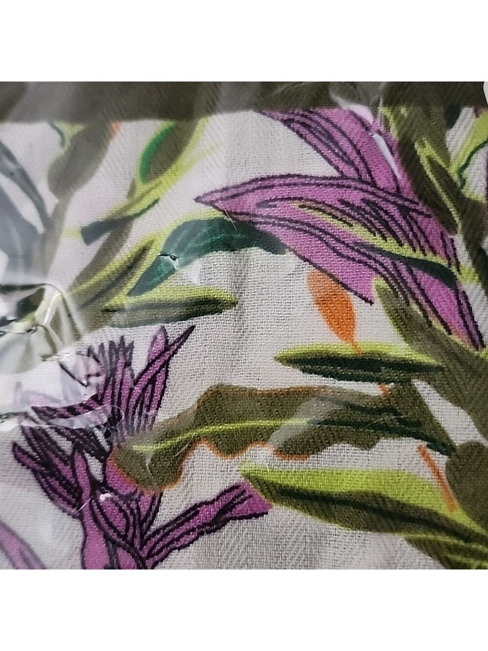 Floral Scarf - LAVENDER and Green mangetic closure SUPER SOFT - Picture 3 of 5